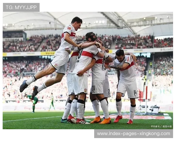 拜仁无敌，6-0大胜沃尔夫斯堡，继续领跑德甲！